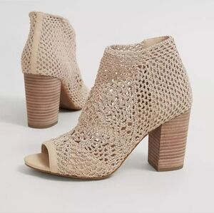 Jessica Simpson Rianne Bootie Size 8.5M